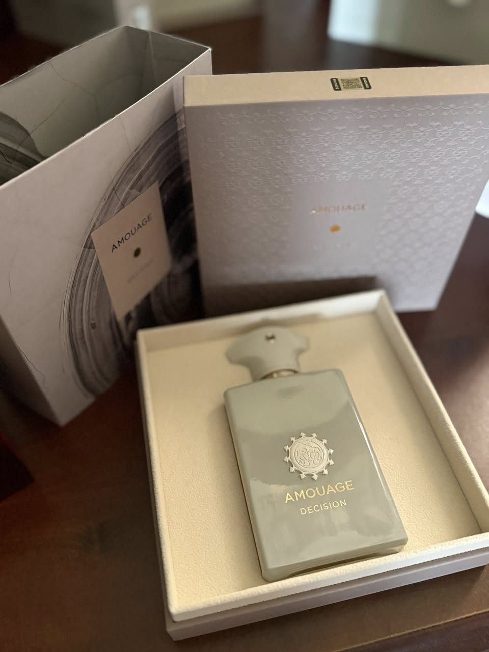 السلام عليكم
عطر امواج decision
مستخدم كما موضح
السعر 300$


**إذا كنت صاحب هذا الإعلان وتريد حذفه لأي سبب، رجاءا أرسل رسالة إلى الدعم الفني**