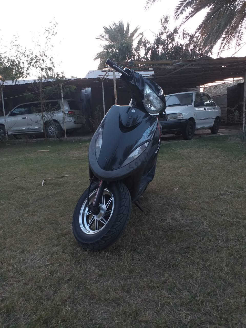 سلام عليكم ماكس عدله ختم واحد ويه المكينه كفرات مختمه السودات مختمه والدراجه ملحه بلادي + الذيل مختم و الدشبول مختم و قبق الكور مختم  بوشه 55 ابلادي مفتوحه تبديل ولفات دراجه شلعه ومعدل مكينه ناعمه وبيه تفاصيل اكثر   وياه صلنصه حلزوني و ويل نجمه الدراجه مكفوله من السرقه و من كل شي دراجه بيه بعد ترتيبات السعر 650 وبيه مجال قليل  العنوان كربلاء حي الحر الرقم : *********** بيه واتس
