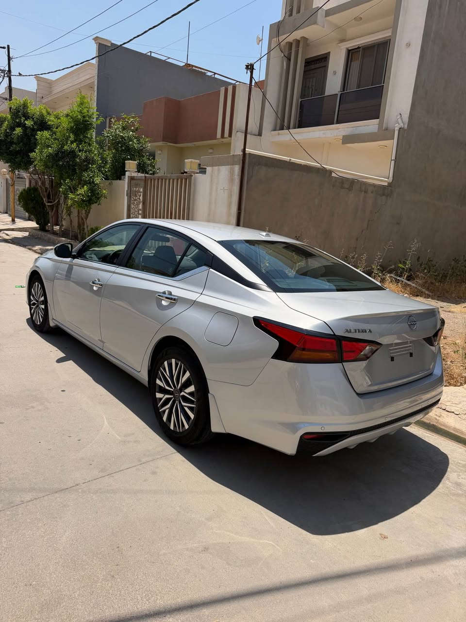 سلام عليكم 
نيسان التيما 2024Sv
ماشيه 18الف 
ضرر بونيد صبغ بدون دواخل 
ارباك فقط ستيرن 
مكان السياره كركوك 
رقم كاتي باقيلها 90يوم 
سعر 158
*********** كركوك, العراق
