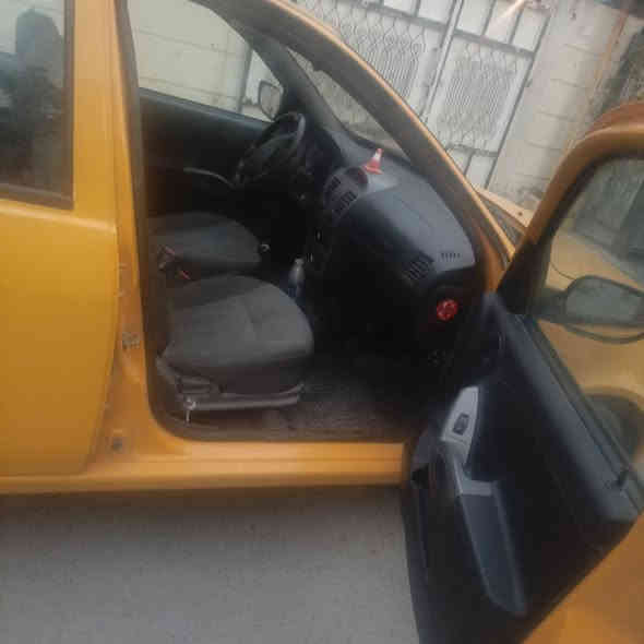 السلام عليكم ساينا موديل ٢٠٢٠بسمي سياره جاهزه من كلشي كير مكينه تبريد تخم تاير صدر مشط استيرن كله جديد باتري جديد كل نقص مابيه مال جناي ماشيه ١١٠بدون تبديل فقط هاي طخات كدام العين شواصي مكفولات رقم بغداد
مكاني بغداد 
السعر ٥٥ وبيه مجال 
***********
