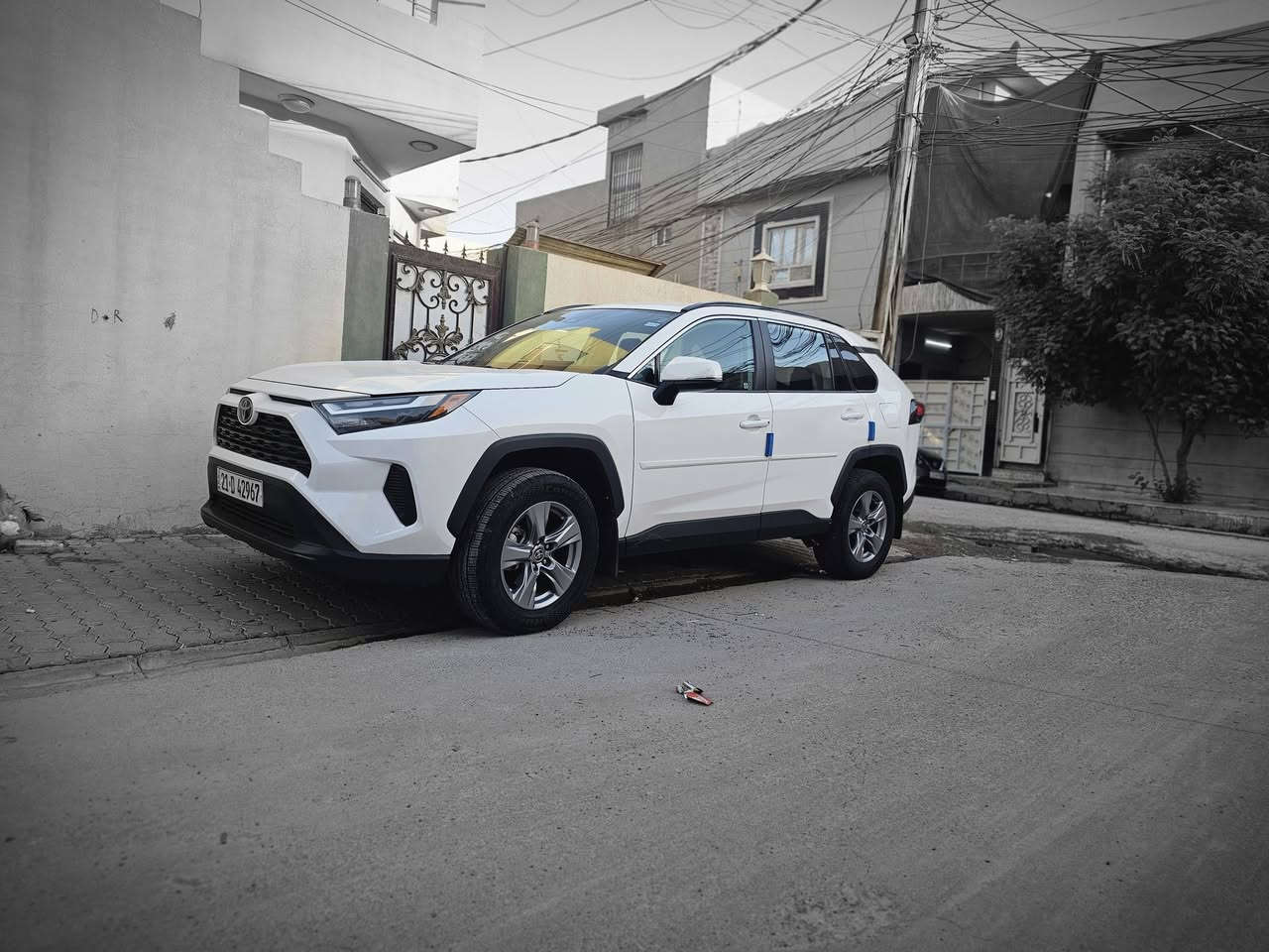 راف4 كلين موديل2022 XLE بدون فتحة
السعر 245$

لطفاً اقرا المنشور بعدها خابرني 

السيارة داخلة كلين فقط ايرباكات سستم راجع بلادي بدون ضربة 

هنا بالعراق صار بيها كارت تاتو بالجاملغ الخلفي و الصورة مرفقة السيارة بدون قطعة صبغ بدون تبديل فقط هذا الذكرتة

رقم سليمانية

ماشية 102km

مواصفات رادارات و حساس خلفي و بصمة

و بقية المواصفات معروفة كشن السائق كهرباء فقط 

جنطة يدوي 

مكاني كركوك 

***********

***********
