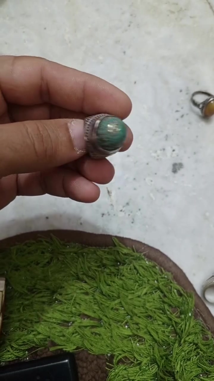لما يعرف سعرهن لا يراسل. رجائن


**إذا كنت صاحب هذا الإعلان وتريد حذفه لأي سبب، رجاءا أرسل رسالة إلى الدعم الفني**