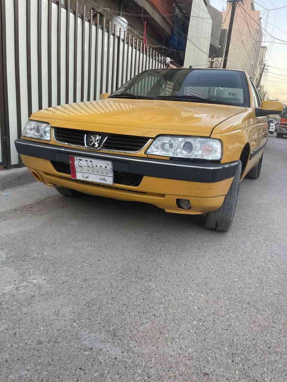 للبيع موديل2016 محورة مكينة وكير تيوتا بيها ضربة بجاملغ الخلفي خفيفة مصفرة هيئه وغرامات كهربائيات كلها شغالة مابيها اي نقص مكفولة مكاني بغداد الجديدة السعر 46 ***********
