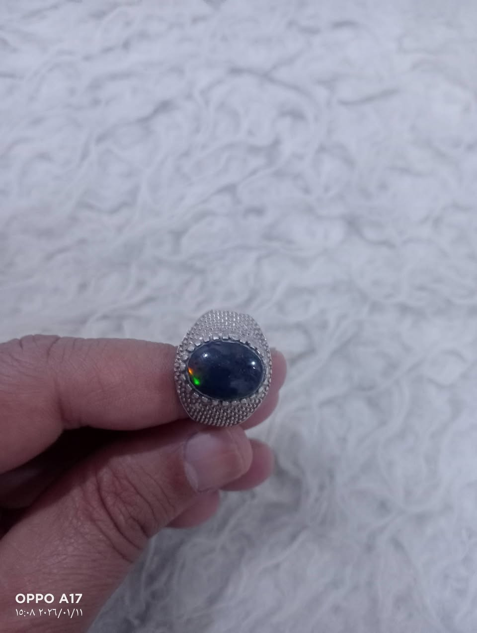 محبس فضه عيار 925 نوع الحجره اوبال افريقي اصليه قياس المحبس 22 السعر 45 مع التوصيل هاتف ***********
