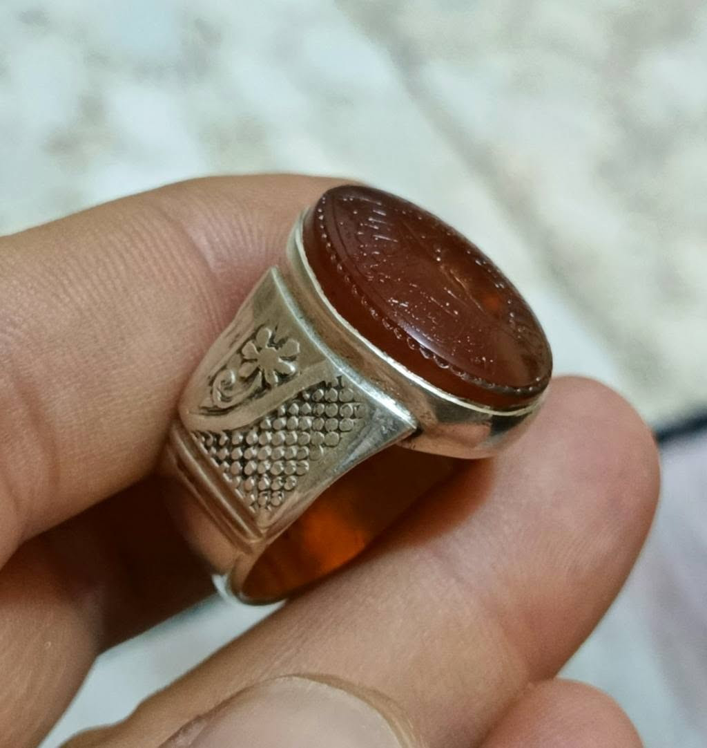 عقيق يماني صياغة يدوية 
١٠٠. الف بغداد حي النصر 
***********
