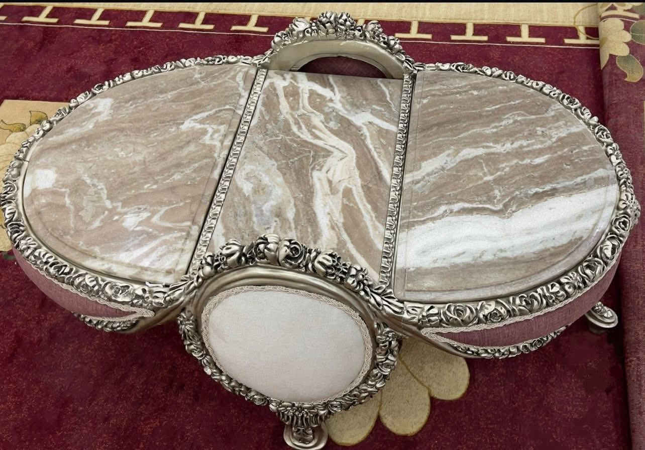 تخم مصري خشب زان
2 قنفة حجم كبير

4 قنفة حجم صغير 

طبلة وسطية

السعر 1,850,000

غير مستخدم 

التواصل واتس ***********
