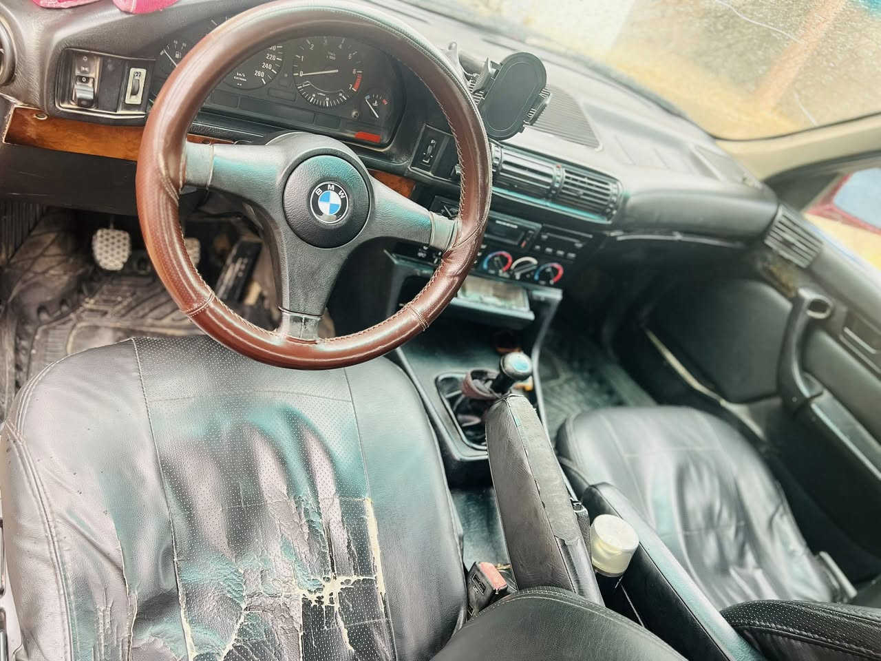 السلام عليكم
BMW ✅

525 ✅

موديل 1991✅

لون ماروني ✅

مكينه كبس بيها صرف✅

كير عادي ✅

سياره بلادي بدون صبغ ✅

بدون حادث فقط الجاملق الامامي مثل ما موضح ب صوره ومصلح فقط يتبولش ✅

فول عده الفتحه✅

سياره تبريد ثلج🥶✅

هزه جديده2025✅

السعر53وبيها مجال بصيط

للاستفسار ***********

واتساب *********** ملاحضه مكلف بل نشر
