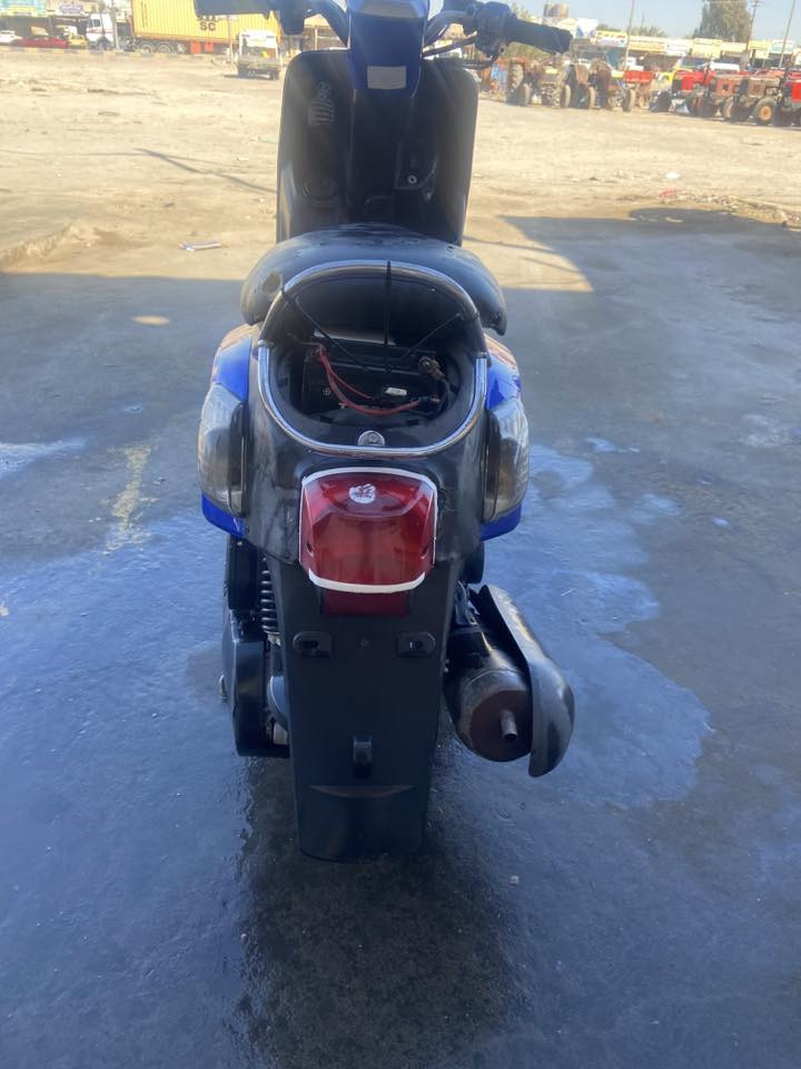 للبيع بوليس مكينه خير من الله شلعه معدل موديل٢٠١٢ كهربائيات كله شغاله بيه شاشه عطلانه فقط 
#المكان بابل  الحصوه 
#السعر ٥٠٠وبيه مجال 
للإستفسار ***********
