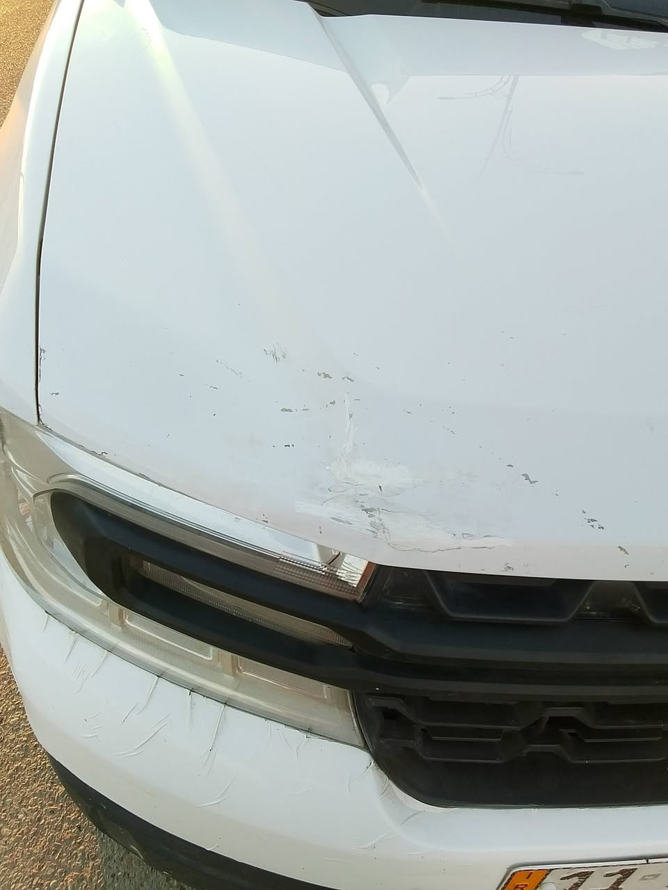 السلام عليكم
 فورد مافرك 23 محرك 2000 رقم بغداد
مكفوله عده هذا البارد بالبنيد لون ابيض السياره حلوه كلش 
المكان بغداد السعر المطلوب 175وبيه مجال قليل
 ***********
