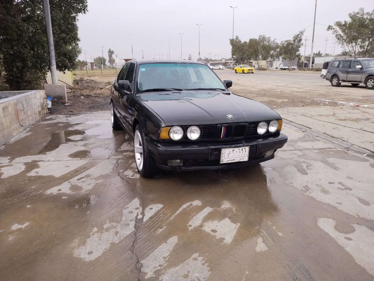 السلام عليكم 
بيع مستعجل السعر 35 ورقة 
BMW525مفتوح 

كير عادي 
رقم انبار الماني 
السيارة يرادلها ترتيب فقط 
*********** بي واتساب او اتصال 
مكانها بغداد 
السعر 35 ورقة
