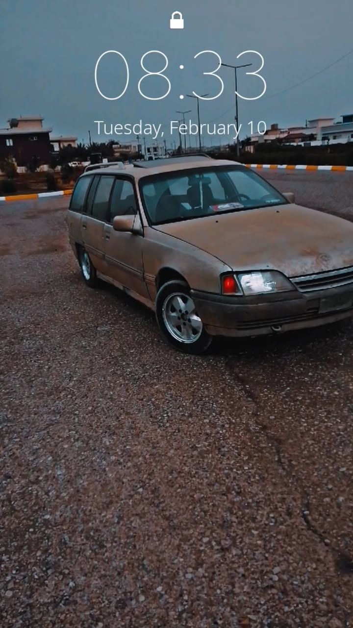 ئۆمیگا  مەکینە 20گیرعادی  دووکەڵ و سەرفی عەینەو کلاچ و بوربەرینک کلاچ ماشەی کلاچ زەردەی ناو گیر قوڵاغ گیر  سیدی  ئیمپیڤایەر زینون  کامل  گۆڕیومە گشتی مەزبوتە  واجیهە و وەکالەیە 
ژ.م *********** أربيل, العراق
