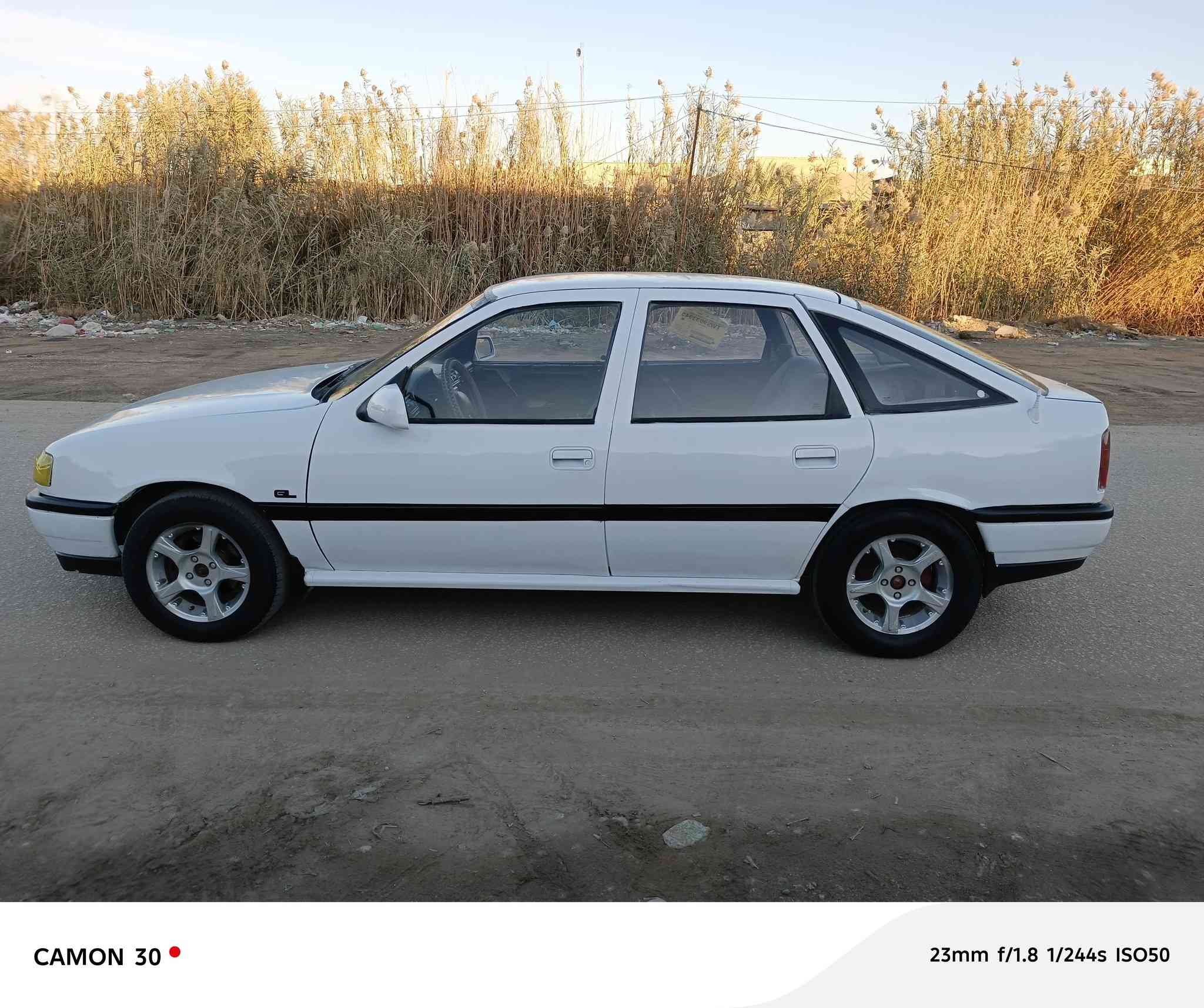 سلام وعليكم للبيع اوبل فكتره موديل ٩٢سياره مصبوغه حزام محرك ٢٠٠٠خير من الله كير واتماتيك جديد حاويه دواخل جدد كهربائيات شغاله صدر نضيف باور عطلان سنويه نافذه ٢٠١٨رقم ديالى تحويل ثاني يوم تريد وكالة سعر ٢٥ مكاني بابل ***********
