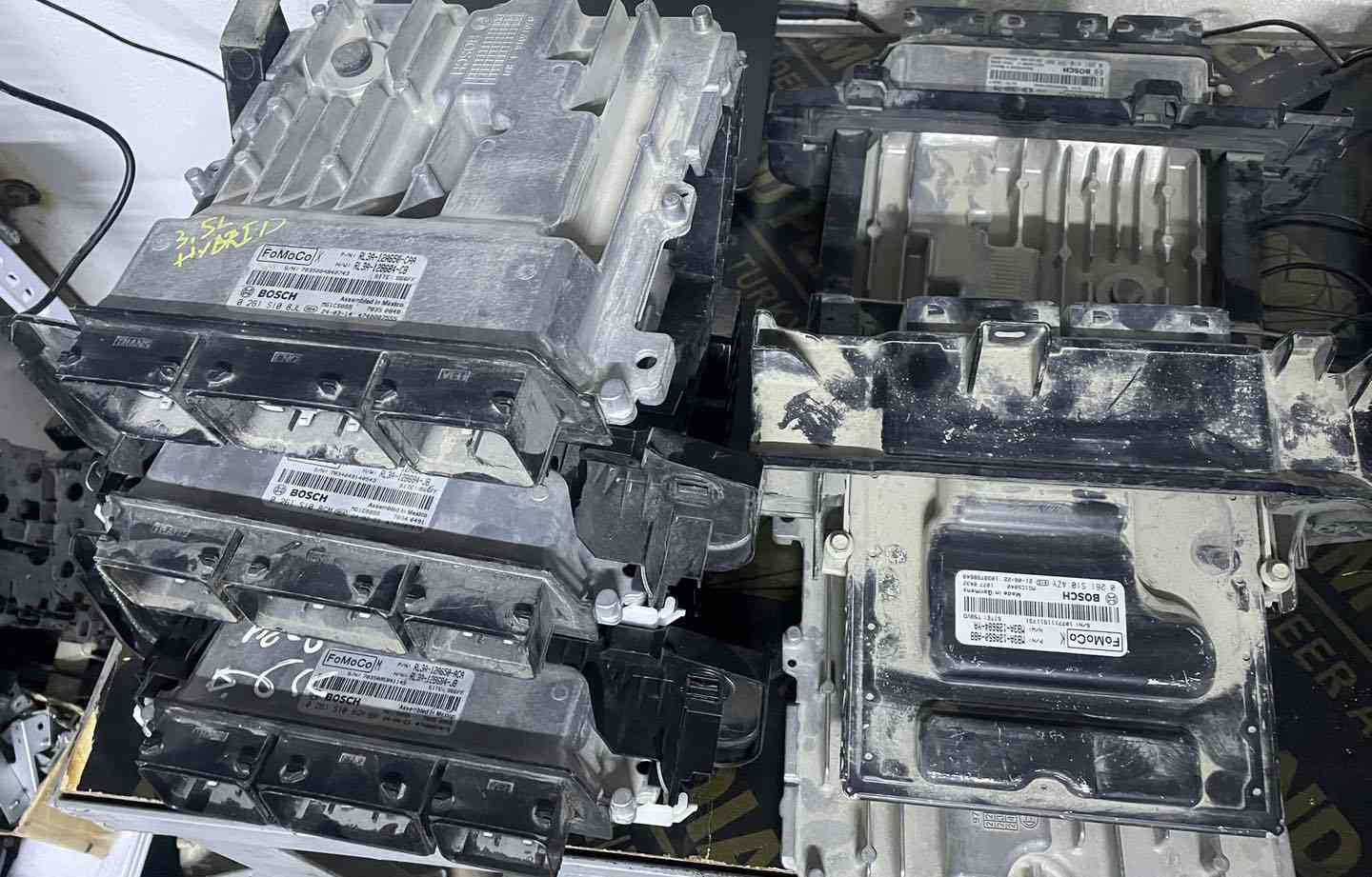 تتوفر لدينا عقول و رادارات وكاميرات لكافة سيارات فورد الحديثة  
(اكسبلورر - f150- إسكيب -مافريك - برونكو ) 
العنوان كرادة ساحة التحريات  ***********

908-3
https://maps.google.com/?q=33.301407,44.444458
