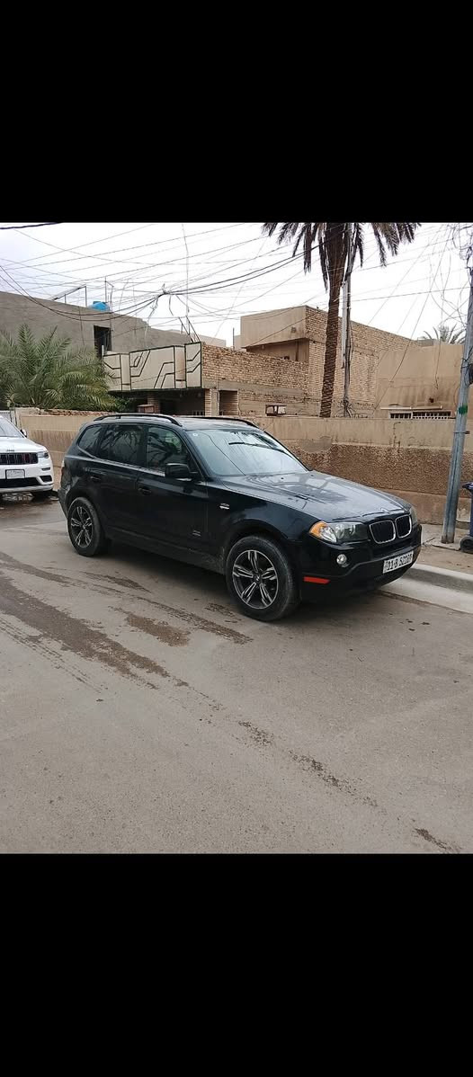 السلام عليكم ...
متوفر عندي سيارة BMW x3 2009  وارد ياباني 
السيارة فول مواصفات و المحرك جديد لاكن الكير عاطل 
التبريد ثلج  والحدادية نضافتها 80% والتايرات نضافتها80% مصبوغة صبغ عام لون أسود 
السعر 75 ورقة 
للاستفسار: ***********
