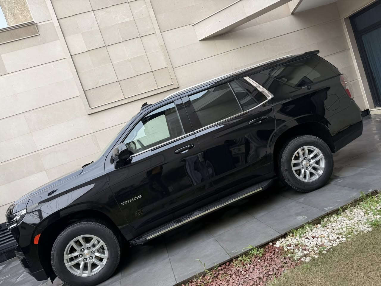 .
السلام عليكم للبيع فقط 

تاهو ال اس ٢٠٢٤ 

خليجي وكالة المنصور 

السياره مكفوله من كلشي 
يطلع عندك بلسونار جزء من براغي جاملغ معير 
وجزء من براغي بنيد معير 
بدون تبديل بدون بارد هاي مشاكل سونار بعد
المهم اذكرهن حته محد يدوخ 

ماشيه ٢٦ الف كيلو 

رقم بغداد تحويل مباشر 

مواصفات معروفه ال اس بجم 

برايمر +رادار + وثلاجة 

السعر ٤٩٠٠٠$ 

العنوان . بغداد . كراده شارع ٦٢ 

***********
