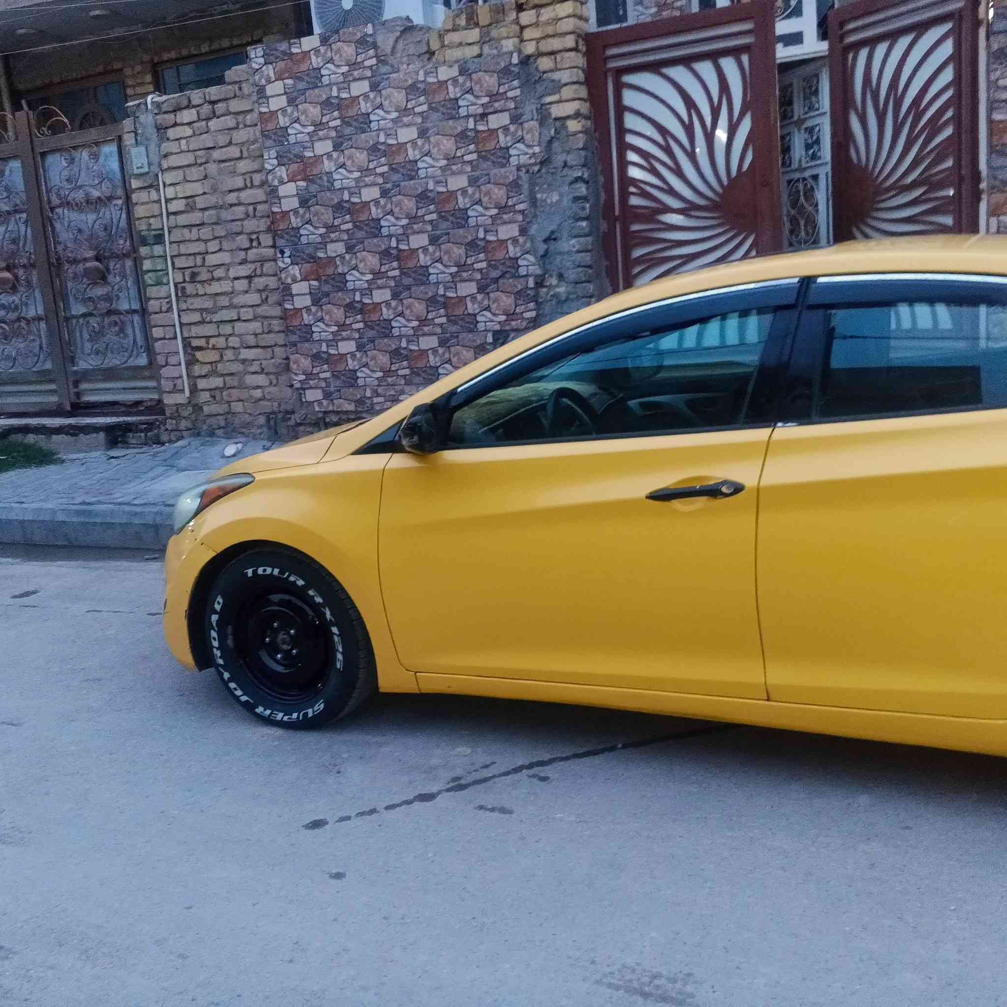 السلام عليكم 
النترا 2011امريكي 1800 تبديل بابين الباقي ليبر واحد  كير مكينه جديده مكفولات 
فول تحكم ستيرن جهتين  فتحه تخم تاير صدر جديد جاهزه من كلشي 
منظومه غاز 
تدفئه كشنات 
***********
مكاني كوت 
السعر 92 بيه مجال
