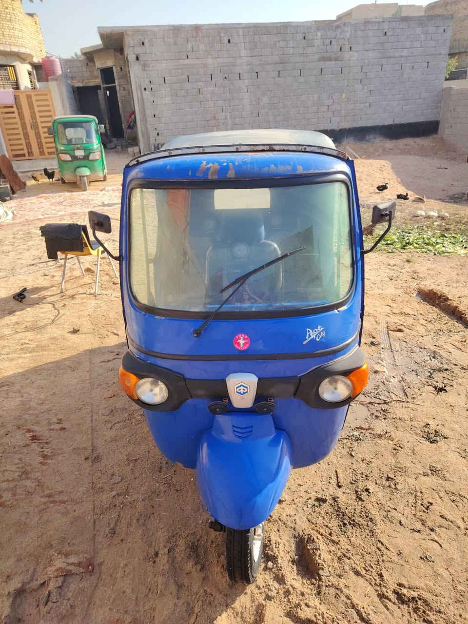 سلام عليكم تكتك بياجوللبيع رقم وسنويه محور محرك تيفيس البصره شط العرب السعر 4250الرقم ***********
