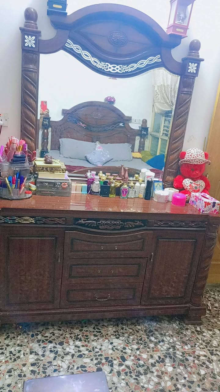 غرفه نوم استعمال قليل اخت الجديدة


**إذا كنت صاحب هذا الإعلان وتريد حذفه لأي سبب، رجاءا أرسل رسالة إلى الدعم الفني**