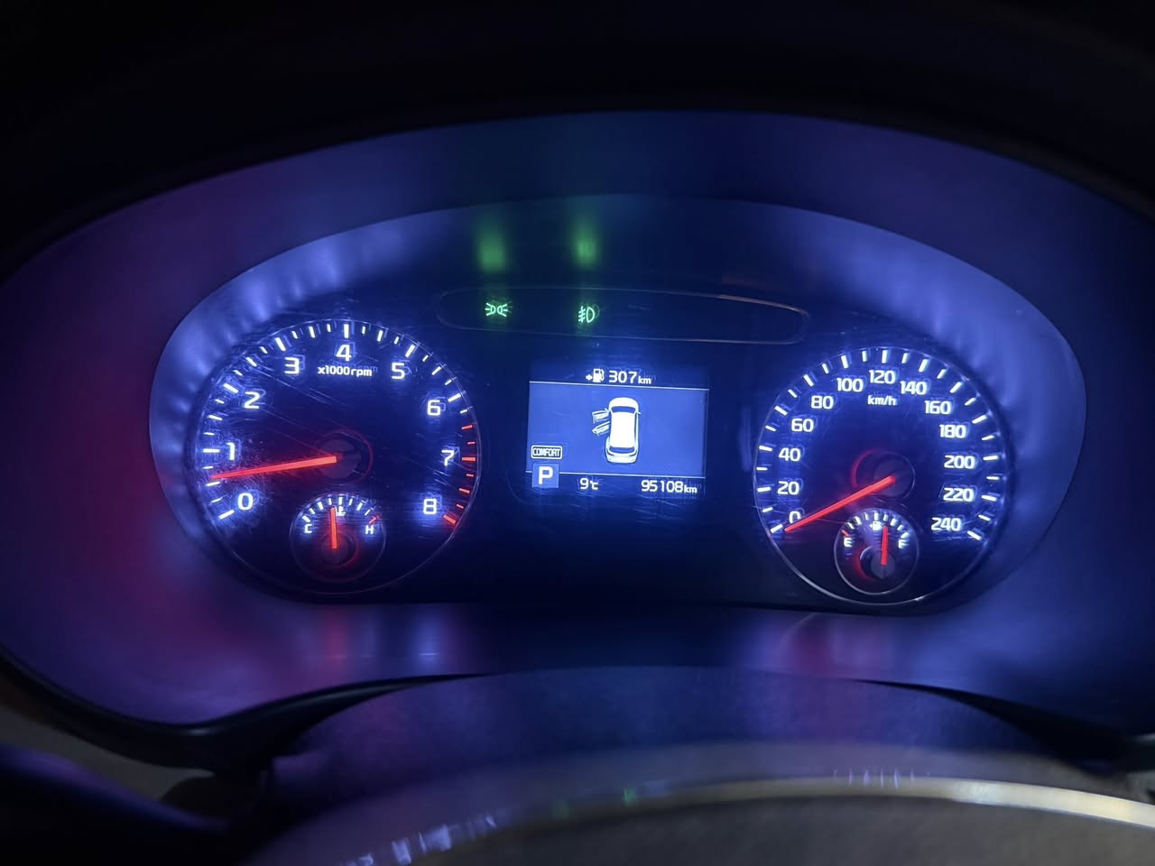 سورنتو موديل 2019 واحد علا واحد. فورل ويل 
مري شفط  بانوراما حساس  كراسي كهرباء+تدفئه  كشنات 
تبريد 3قطع 
تحكم ستيرن جهتين
هندبريك كهرباء 
صدر جديد ادامه. كامل 
السياره نضيفه 
ماشيه 95الف  
السعر 265 
***********
