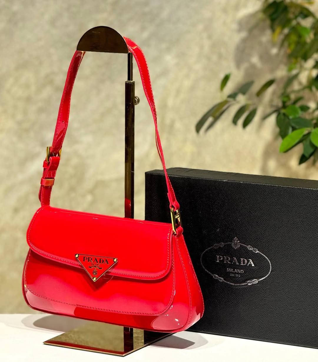 سلام عليكم عندي حقائب للبيع مستعجله على بيعهن ضروري بسعر مناسب سوبر ماستر كواليتي وياهن تغليف وبوكس وختم شركة الاصلي نفس صوره بضبط سعر حقيبة ب١٥ فقط ابيعهن بهذا سعر لان محتاجه والله


**إذا كنت صاحب هذا الإعلان وتريد حذفه لأي سبب، رجاءا أرسل رسالة إلى الدعم الفني**