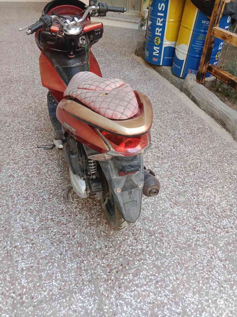 سلام عليكم دراجه بي سي إكس جيل أول مفتوحة دراجه طافية سعرها 550  بيها مجال حك الجية  شراي خابر وتدلل خاص ماموجد مكاني بغداد البلديات ***********
