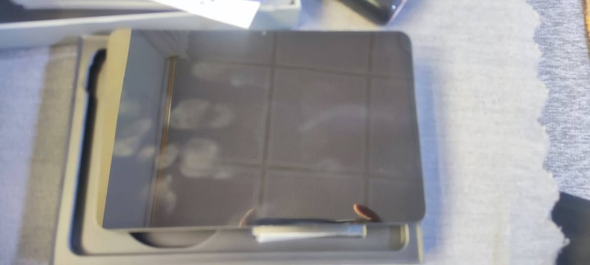 السلام عليكم
ريد ماجك استرا للبيع ذاكره 256 بيه ضمان سنه كامله الجهاز قبل 3 اشهر اخذته نضافته 99
 بطاريته وكم مره مشحون موجوده التفاصيل بالصور
السعر 720 للتواصل ***********
