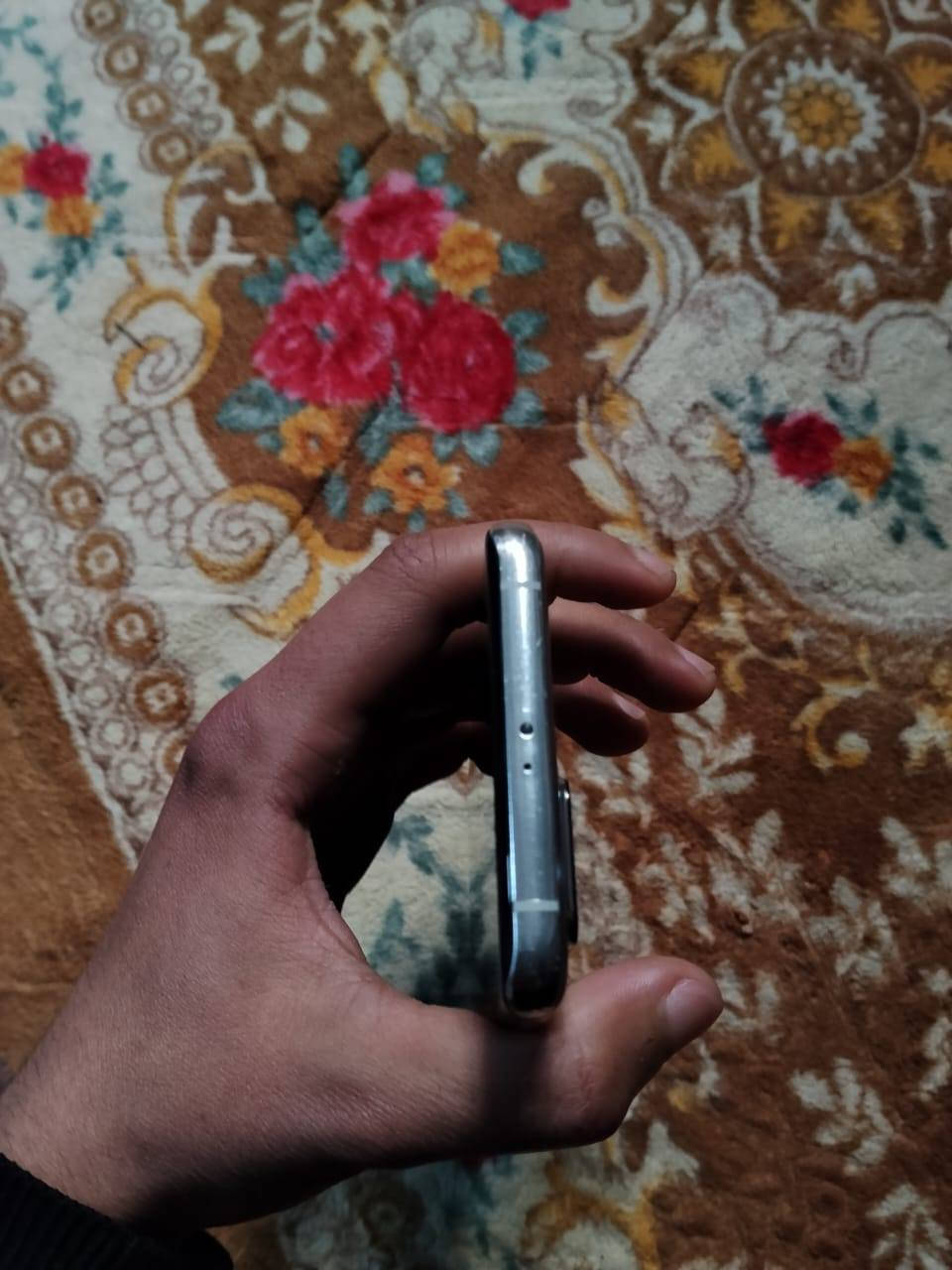 السلام عليكم
هواوي P40 برو 5G
جهاز فلاكشب معروف ذاكره 256 رام 8
ببجي 90 فريم
كامرات جبارة زوم 50X
تصوير فيديو 4K 60
مقاوم للماء والغبار
شحن سريع 45 واط لاسلكي 25 واط
ضهر كزاز والطار المنيوم 
وبعد بي مواصفات هواي
بس بي فطر بل كلاس مثل ماموضح بالصوره مامثر بكلشي وشرط ضد المي
طبعا خدمات كوكل تكدر كلهن تنزلهن بكل سهوله
السعر 240 الف


**إذا كنت صاحب هذا الإعلان وتريد حذفه لأي سبب، رجاءا أرسل رسالة إلى الدعم الفني**