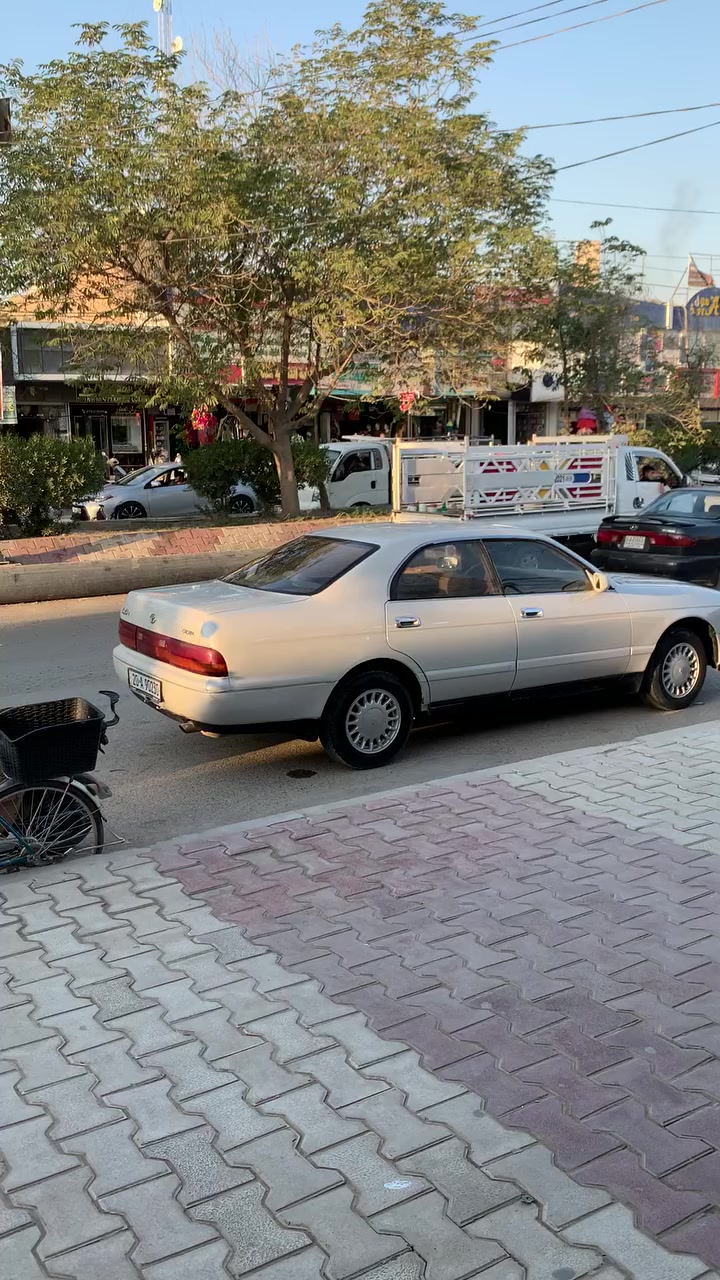 موديل 93 رقم الجديد بسمي تحويل ثاني يوم
صبغ عام كشر نضيف كلش مكينه كير جديد لاتنقيص لاتبخير يحتاج الها فقط ترتيب بسيط بالداخل 
سعر 38 وبي مجال بسيط 

***********
