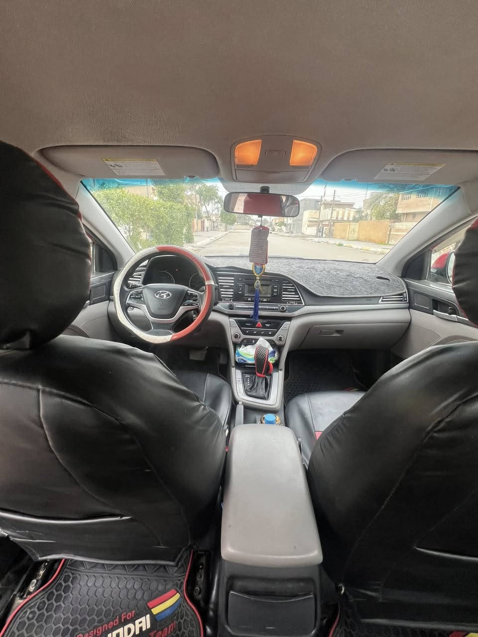 السلام عليكم النترا موديل 2017 بسمي تحويل ثاني يوم  السعر  125$ سياره مثل ما مواضحً سونار كدامك سياره جديد نضيفه الرقم الهاتف ***********
