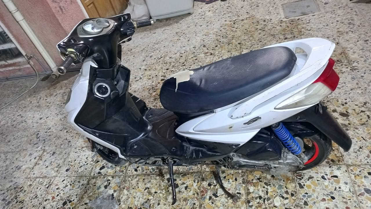 سكنس فحل نضيفه كله شغال ما بيهه نقص لحيه لجوه موجوده مكاني بغداد الحسينيه 650وبيهه مجال ***********
