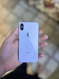 آيفون X • ٢٥٦ • بطارية ١٠٠