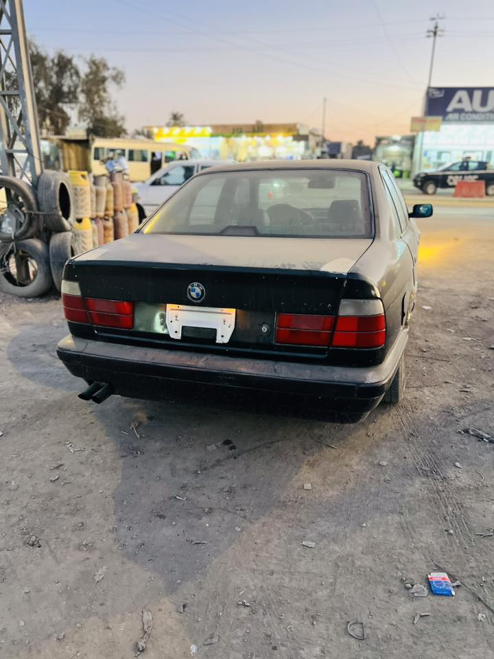 السلام عليكم
للبيع ٥٢٠مسكر اصل موديل ٩٣ لون زيتوني رقم كربلاء تحويل او وكالة سيارة مجهزها للصبغ بچم عريض اوتماتيك كير ومكينه بالكارتون شرط اكسل رون نايم يخبل سيارة حلوة  وكاعدة 
السعر٤٤ والشراي يتدلل اي استفسار 
***********
