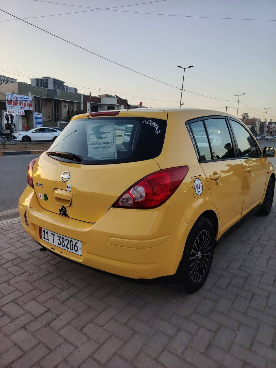 للبيع نيسان فيرسا ٢٠٠٧ رقم بغداد الجديد هزه جديده ب اسمي كير محرك كورلا حداديه تخم تاير سياره جاهزه ونضيفه بدون دواخل مكان بغداد حي الجهاد السعر ٥١وبيه مجال مصفره هيئه وغرامات ***********
