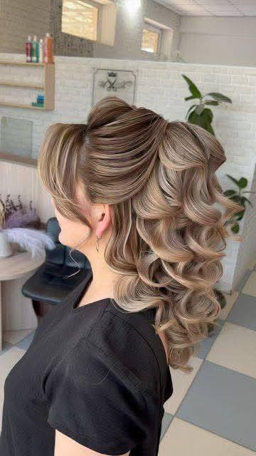 لكِ سيدتي ❤️
🧚‍♀️ عروض  السنه الجديده من صالون ليان بيوتي 🧚‍♀️
📍 الموقع: كربلاء شارع السناتر 
داخل مجمع الساعاتي الطابق الاول مقابيل توت فريش .......
📞 للحجز والاستفسار 
🍒 خدماتنا المميزة 🍒
🍒صبغ وميش الشعر:
ميش شعر قصير ولادي 10
ميش شعر حد الكتف 15
ميش شعر تحت الكتف 20
ميش شعر وسط الظهر 30
ميش شعر نهاية الظهر 40
🌟🍒صبغ وتوحيد لون الشعر:
صبغ وتوحيد لون الشعر ولادي 10
صبغ توحيد لون الشعر حد الكتف 15
صبغ توحيد لون الشعر تحت الكتف 20
صبغ توحيد لون الشعر وسط الظهر 25
صبغ توحيد لون الشعر نهاية الظهر🍒 40
🍒 تسريح الشعر:
تسريح شعر ولادي  20
تسريح شعر حد الكتف  30
تسريح شعر تحت الكتف 40
تسريح شعر وسط الظهر 50

🍒عروض العرائس:
عروس تسريحة ومكياج + يوم واحد وشسوار هدية مرافقه للعروس 75

عروس تسريحة ومكياج حنة وعرس يومين 150
تسريحة ومكياج مدعوة. 25
عروس عقد مكياج وتسريحة  40
🍒 خدمات التاتو🍒

تاتو سكس دي 30
تاتو بلوك  20

تاتو شفايف وتوريد 25
تحديد شفايف  15
🍒 الوشومات باانسب الاسعار 
وشم صغير (من 10 فمًا فوق حسب الحجم)
القص7
شسوار: 5
 الشعر الطويل يختلف سعر 

حفافه وجه  7
صبغ الحاجب هدية
تنظيف بشرة عادي: 5

تنظيف بشرة ملكي بالهايدروفشل والماسكات: 10
🍒لا تفوتوا الفرصة🍒

للحجز والاستفسار راسلونا واتساب 
***********
***********
# عروض #صالون ليان
***********
