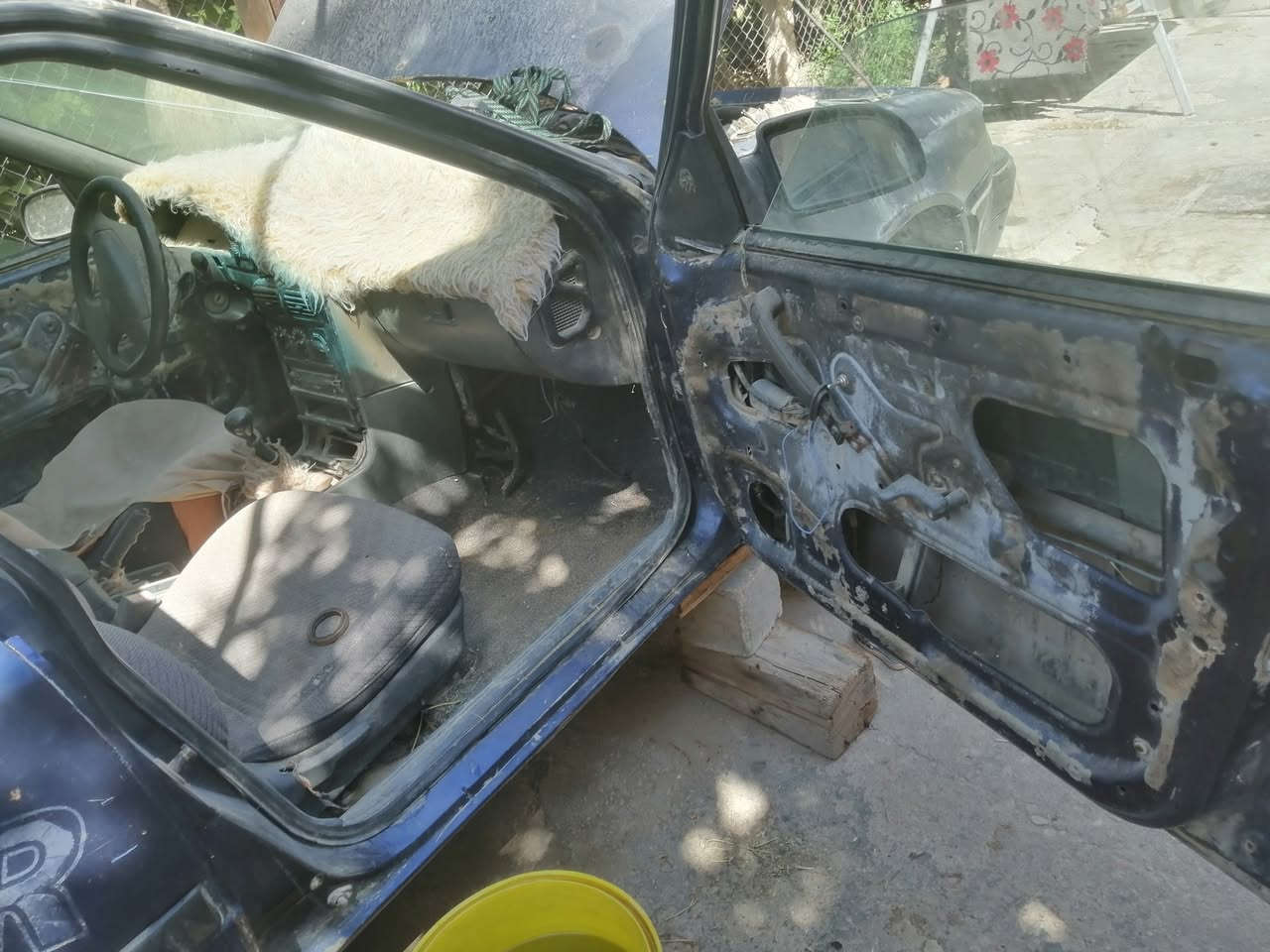 اسبرو فحص انبار  اوراق كمرك كاملة بس سنوية ماكو ابيع كوم حديد المكان الانبار
***********
