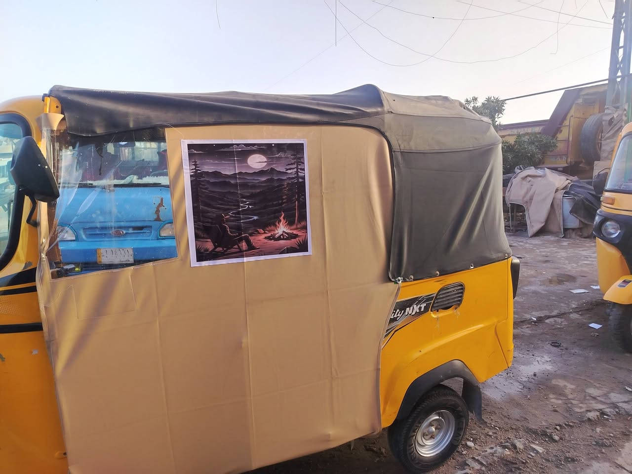 سلام عليكم تكتك بياجو موديل ٢١ كفاله عامه كشر ومحرك وأوراق سعر مليونين و٧٠٠ وبيه مجال عنوان بغداد مدينه الصدر *********** ولشراي يتصل
