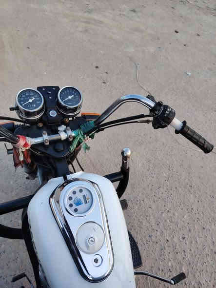 السلا م عليكم ستوته دايون موديل 13 تعمير 25 ستوته خير من الله السعر 1600 مليون وستميه وبيها مجال وهاذه رقمي بيه وتساب ***********
