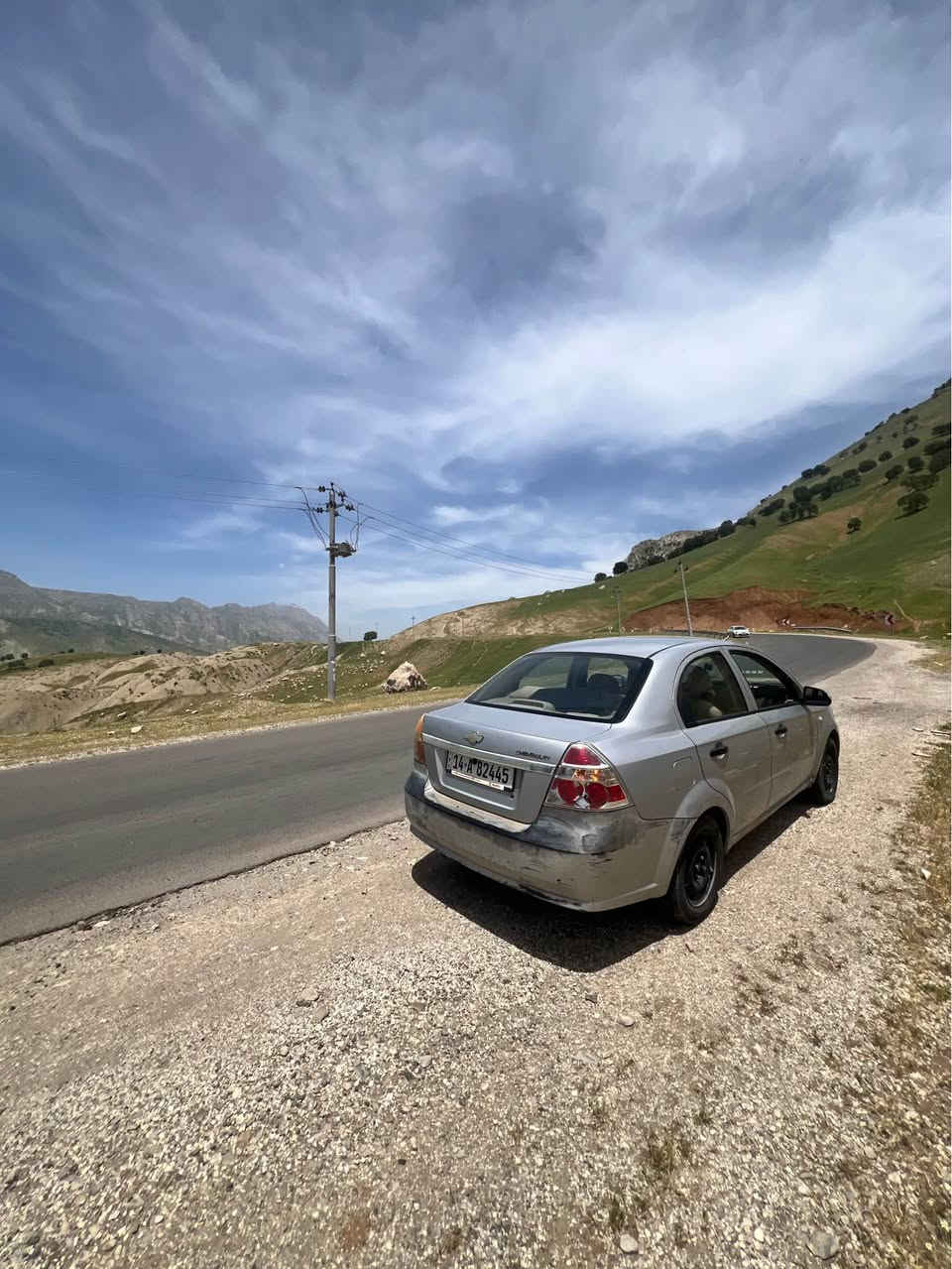 🚗 للبيع أو المراوس – شيفروليه أفيو 2010 وارد خليجي

المحرك: 1.6L خليجي "مسكّر" بحالة ممتازة مبدلة جديد قبل 6 اشهر تقريباً واستخدمله زيت AMSOIL 10W-30

الحالة: السيارة مكفولة بالكامل، فقط الجاملغ الأمامي جهة السائق مصلح (دايره مصلح بمكانه)

المواصفات:
✅ زجاج كهرباء كامل (4 جامات)
✅ مرايا جانبية كهربائية مع تحكم
✅ جنطة كهربائية + سنتر لوك
✅ ريموت كونترول (فتح/قفل/فتح الجنطة)
✅ تبريد/تدفئة شغّال 100%
✅ كهربائيات بلادية وكاملة
شاشة اندرويد اوتو وابل كار بلي + كاميرا خلفية عين السمكة
لايتات عدسات LED
دعامية وبروجكترات ولايتات ودرع وطبربازات ادامة كاملة كلها جديدة
حدادية كلها نفض هستوني مبدلها من الدعامية للدعامية.
الصيانة:
🔧 كلشي شغال بيها بدون نقص
🔧 صيانة دورية كاملة + تبديل جميع الزيوت مؤخراً

📍 موقع السيارة: النجف
📑 رقم بصرة دولي جديد باسمي (يتداور بكل المحافظات)

يرادلها بس صبغ للدعامية الخلفية لونها جارد فقط 
حدادية قبل اسبوعين بدلتها نفضتها كلها والمحرك اشتريته جديد لوك موجودة بالصور بطن المحرك وكل المنتجات والزيوت الي استخدمها اصلية زيت المحرك اصلي تبديلته ب60 الف

مسويلها ادامة كاملة وشاملة مبيها أي نقص لأن قبل اسبوعين رحت بيها من النجف لسليمانية بقيت اسبوع افتر بيها هناك.

📞 للاستفسار: *********** النجف, العراق
