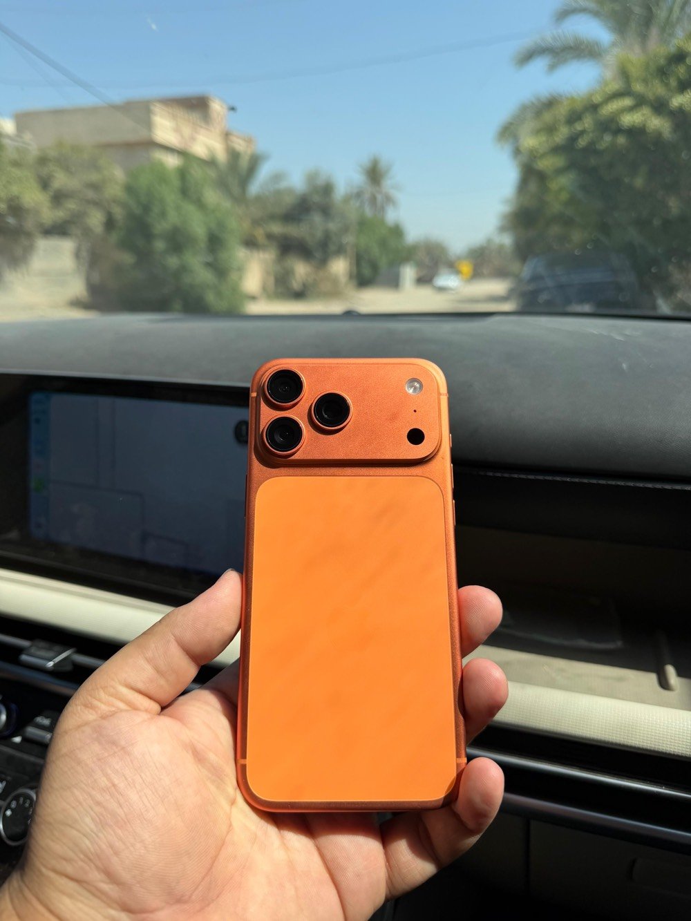 سلام عليكم 
iPhone 17 pro max 
ذاكره 256 عربي شرق اوسط تك شريحه كفاله عامه بدون غراض  بطاريه 100 عدد دورات 115عنواني بغداد ***********