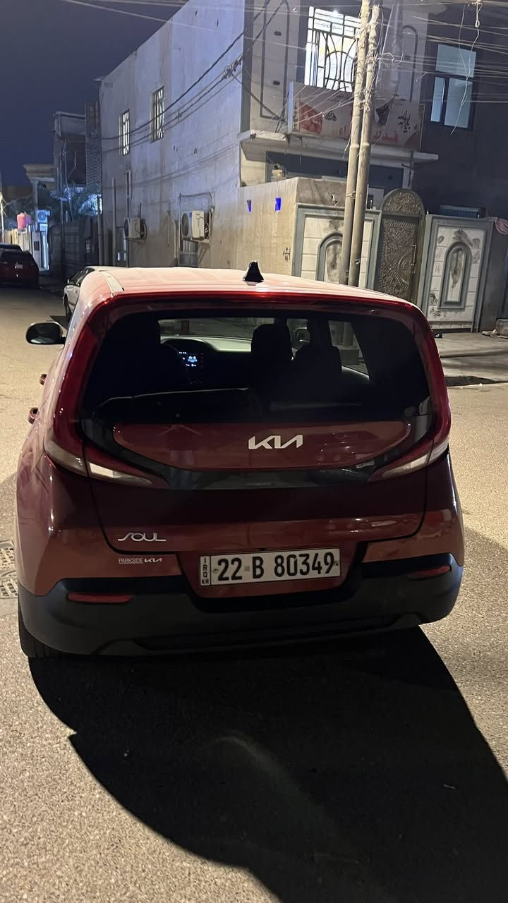 السلام عليكم كيا صول 2023 وارد امريكي الضرر فقط دعاميه  باقي السياره كفاله ماشيه 50k مكان السياره بصره قبله حي المهندسين ***********
