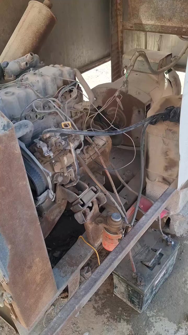 مولد كيه ستاركس للبيع
محرك خير من الله موديل 2010
مولده 25 كيفي او 30 كيفي 
للبيع السعر 10 $ 
***********
