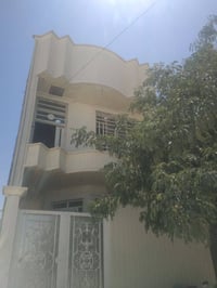 بيت بحي القدس مقابيل مدرسه الصينيه  مساحه 100 طابقين للبيع سعر 140 078...