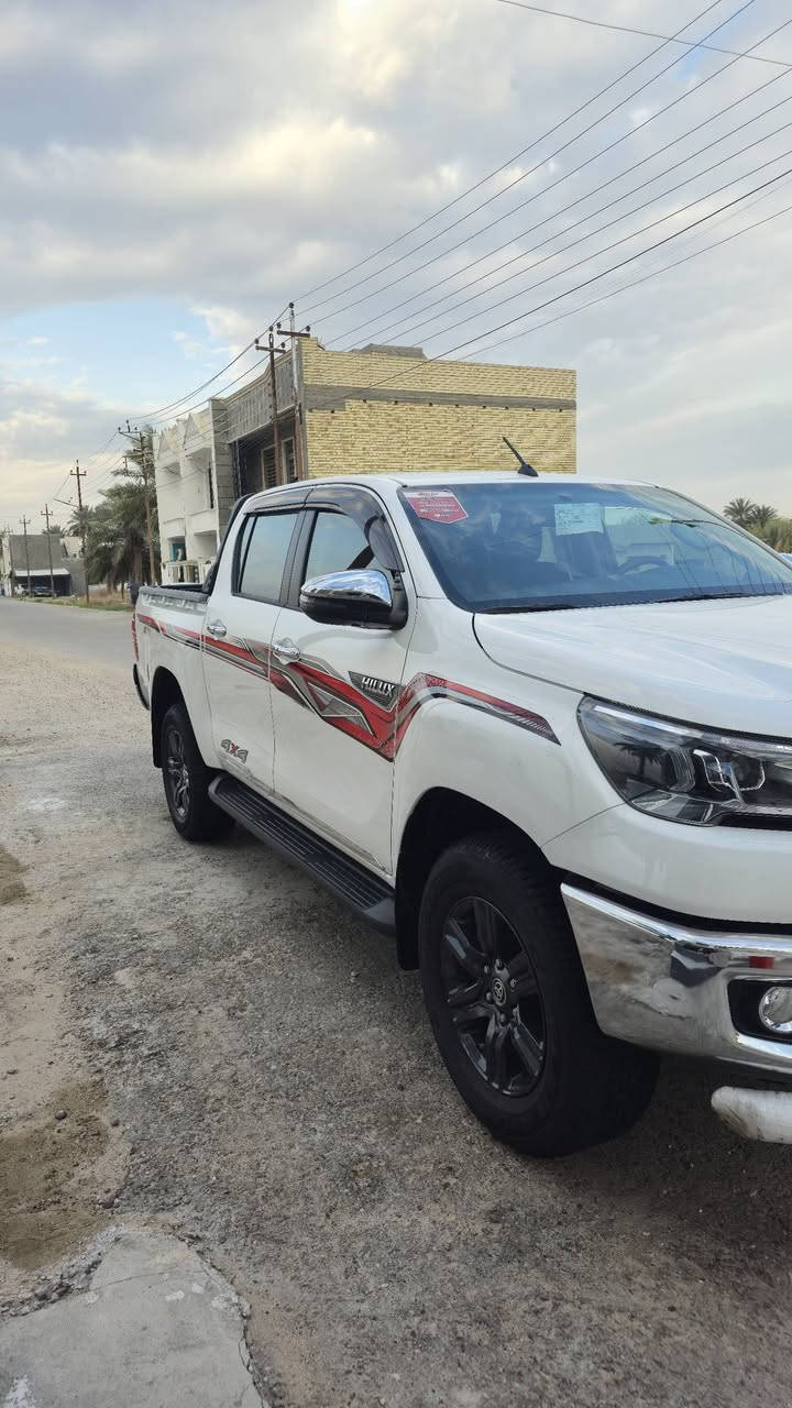 السلام عليكم ورحمة الله
هايلوكس موديل 2025 شركة ساس 4 سلندر فول ويل ... رقم أربيل شرط التحويل ماشية 27 الف كيلو مكفولة فول مواصفات....
مكاني بغداد الدورة 
***********
***********
