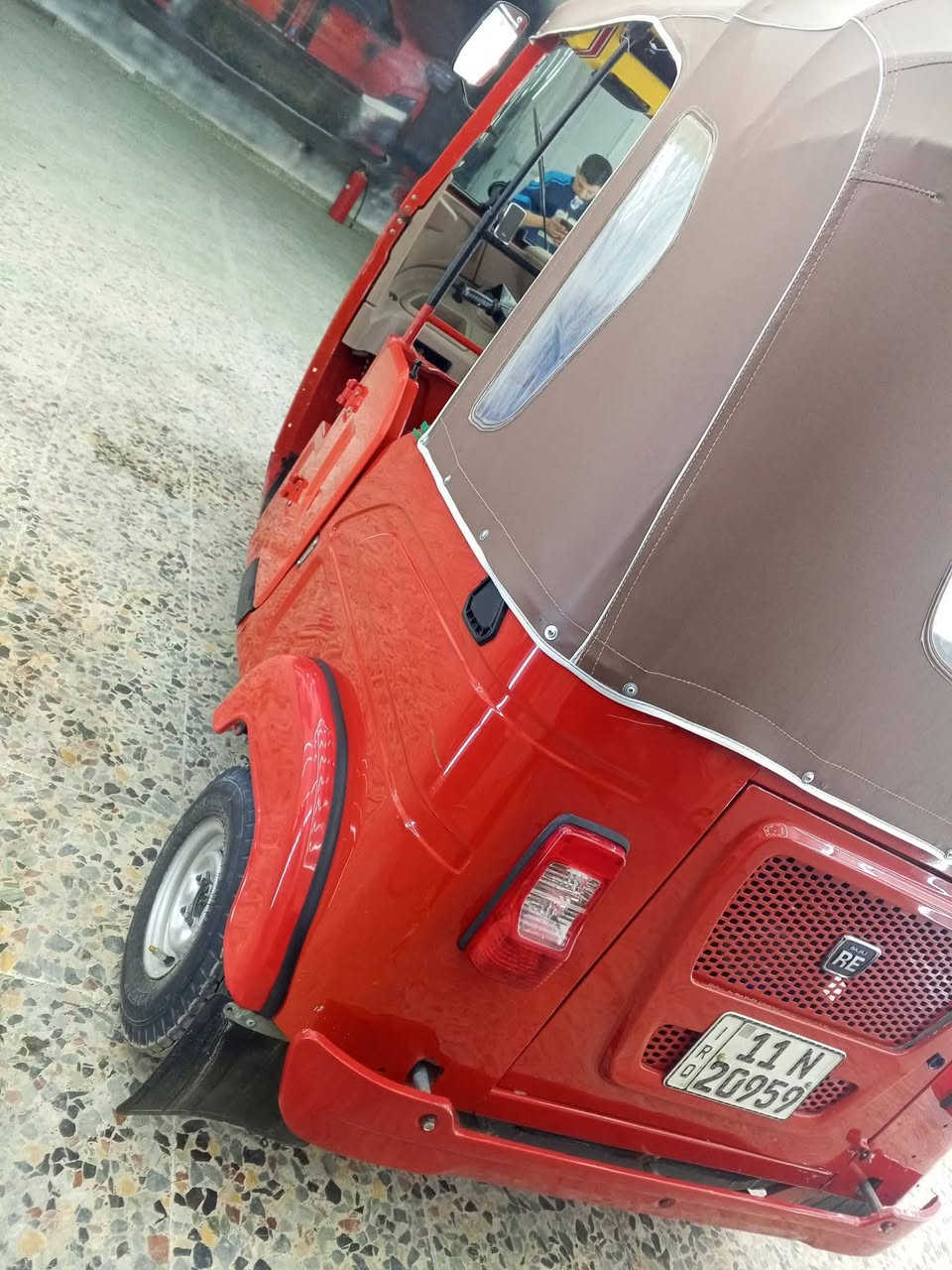 السلام عليكم تكتك للبيع 22 شهر10 مكفوله كفاله عامه مكاني بغداد زعفرانيه الشراي يتصل ***********
