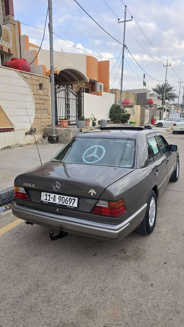 سلام عليكم
مارسدس دب للبيع موديل 86 محدثة 91 رقم بغداد بأسمي سيارة جاهزة مصبوغة عام جمالية صدر جديد تخم تاير جديد باتري جديد قواعد دبلات سليمة مثل مموضح بلصور وأحلاجاهزة من كولشي متصرف عليهة أبد السعر 87   العنوان واسط العزيزية للأستفسار 
(‭٠٧٧٢ ٤٥٨ ٦٤٨٤‬) (‭٠٧٨٤ ٠٦٠ ٦٣٢٢‬)
ملاحظة غير متواجد ع خاص
