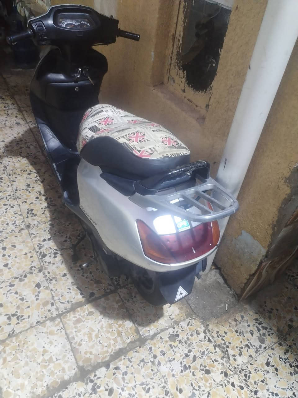 سلام وعليكم سبيسي ياباني شغاله كلهاا سلف هندر ب٤٠٠ وبيها مجال


**إذا كنت صاحب هذا الإعلان وتريد حذفه لأي سبب، رجاءا أرسل رسالة إلى الدعم الفني**