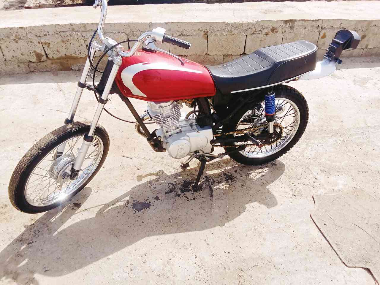 سلام عليكم دراجه  كلك للبيع   لسعر  275واسط ***********
