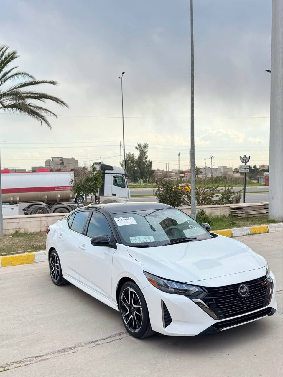 نيسان سنترا SR 2024

 • الموديل: 2024
 • الصنف: SR
 • سعة المحرك: 2000 cc
 • الوارد: أمريكي ( صبغ – البنيد -شرط بدون ارباك بلادي .بدون شاصي لغد)
 •
 • رقم السيارة: بدون رقم (تترقم محافظات شماليه فقط – كلفة الرقم على المشتري 1150 $)
 • قراءة العداد: 14,000 ميل

اللون:
 • الخارجي: ابيظ مع سقف أسود (تو كلر)
 • الداخلي: قماش أسود مخطط برتقالي

السعر: 152$
ملاحظة….سيارة بدون ارباك بدون شاصي و لغد حتي دعامية بلادية

المواصفات :
 • مصابيح أمامية زينون
 • كشافات زينون
 • تشغيل بصمة
 • بصمة أبواب
 • إطفاء تلقائي عند التوقف
 • جنوط SR (ويل كاب)
 • شاشة عرض
 • نظام Apple CarPlay
 • كاميرا خلفية
 • كاميرا أمامية (نظام مساعدة البقاء في المسار)
 • رادار أمامي
 • رادار خلفي للوقوف المفاجئ
 • حساسات للمرايا الجانبية
 • نظام تحديد المسرب
 • قيادة شبه ذاتية
 • تحكم من المقود
 • مثبت سرعة
 • بلوتوث
 • حجر بيئة بلادي
كشنات تدفء تبريد

جميع المواصفات موضحة بالصور

للاستفسار:
اتصال، واتساب 
: ***********
موقع السيارة: كركوك
*********** كركوك, العراق
