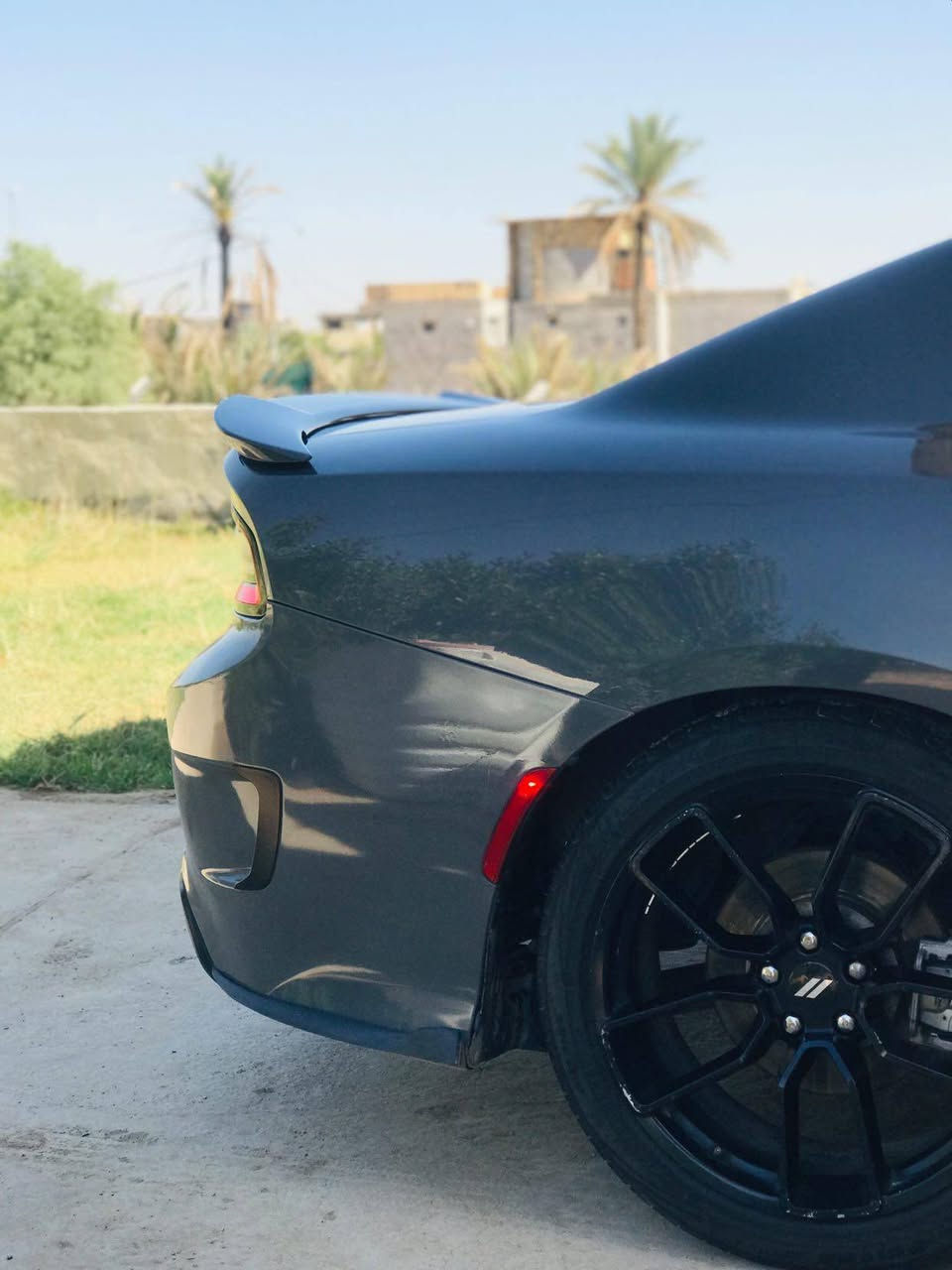 السلام عليكم حبايب
سمنتي 5700  مديل 19 
حادثها دخل المنشور وبيها جملغ وبابين كلير من امريكا
السياره كير مكينه  حداديه اكسل  تبريد تدفئه  كله مكفول 
  السياره مابيها مصرف  لو الف دينار
استفسار  أكثر
***********
***********
