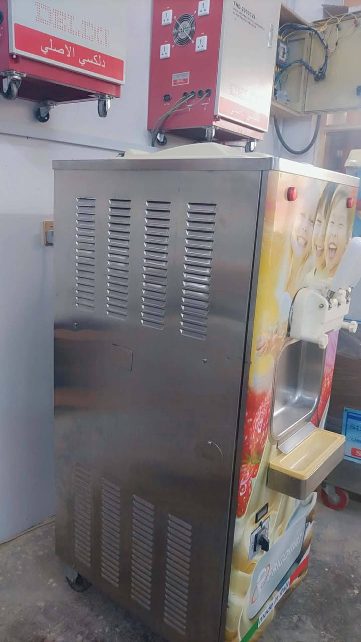 لبيع
للبيع ماكنه سوف فاماتك يطالي صنع نضافته ماشالله اخو جديد بمعنه كلمه لسفسار تواصل معه صاحب الرقم ***********
